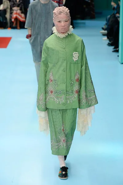 Look 50